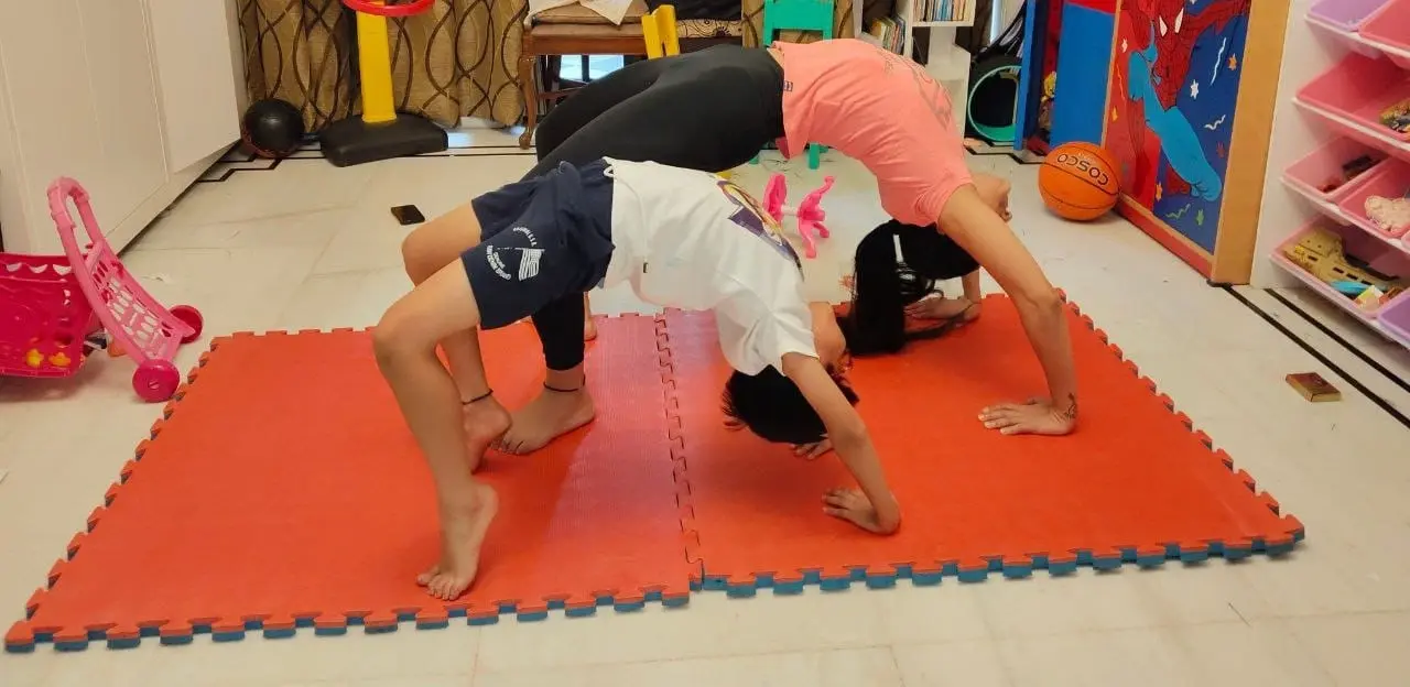 Kids yoga class at home with a yoga trainer in Delhi NCR
